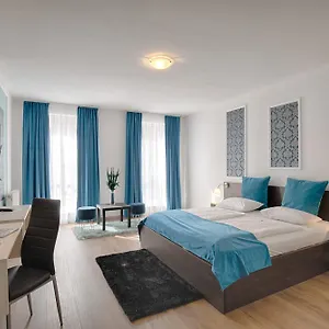 triple-m-hotel.inbudapesthotels.com/