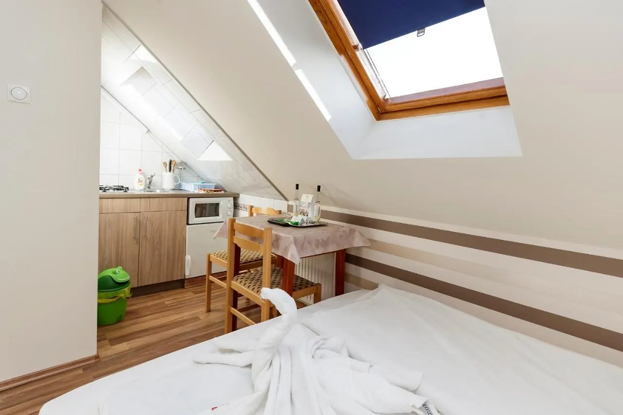 Almafa Apartmanhaz 埃格尔 公寓